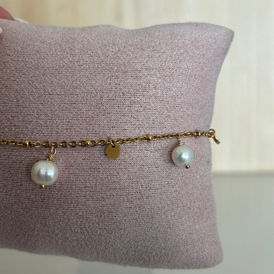 Bracelet Myra - Chaîne dorée & perles boules avec pampilles