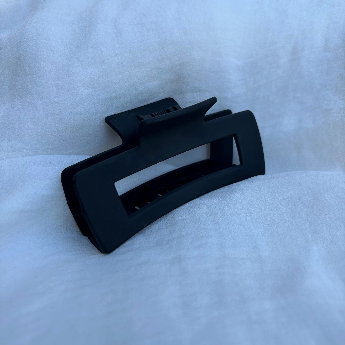 Pince carrée noire