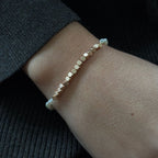 Bracelet Élastique Bakou - Perles Carrées Dorées Mattes