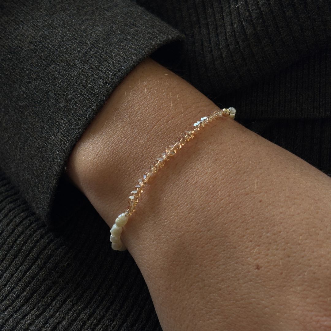 Bracelet Élastique Oslo - Perles de Culture et perles de verre asymétrique beige