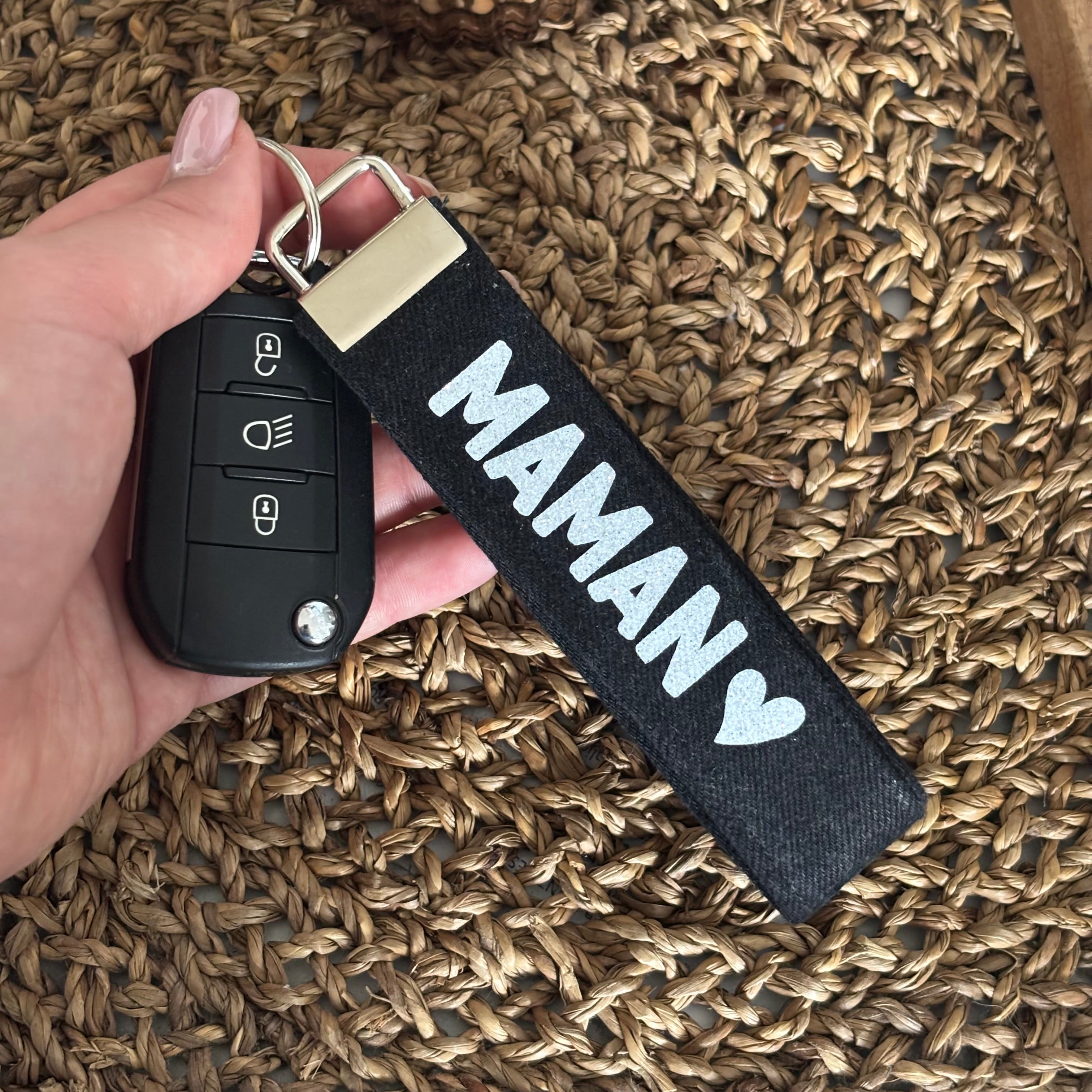 Porte-clés en jean - Personnalisable avec finitions argentées ou dorées