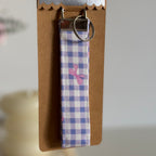 Porte-clés Violette - Motif Vichy violet avec finitions argentées
