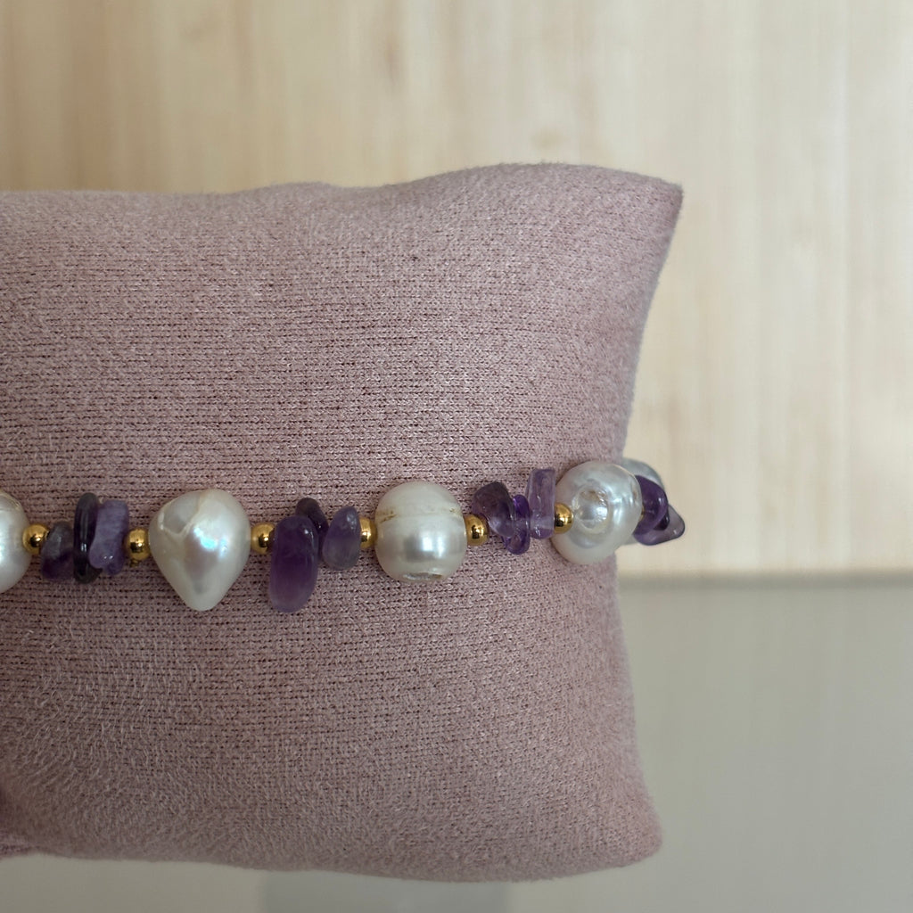 Bracelet Cuenca - Perles de culture, acier doré & améthyste violette