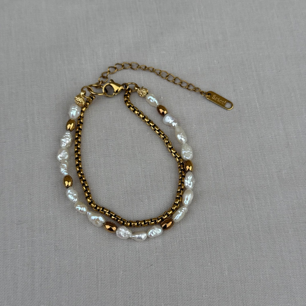Bracelet Lunaria – Double rang chaîne & perles de culture blanches