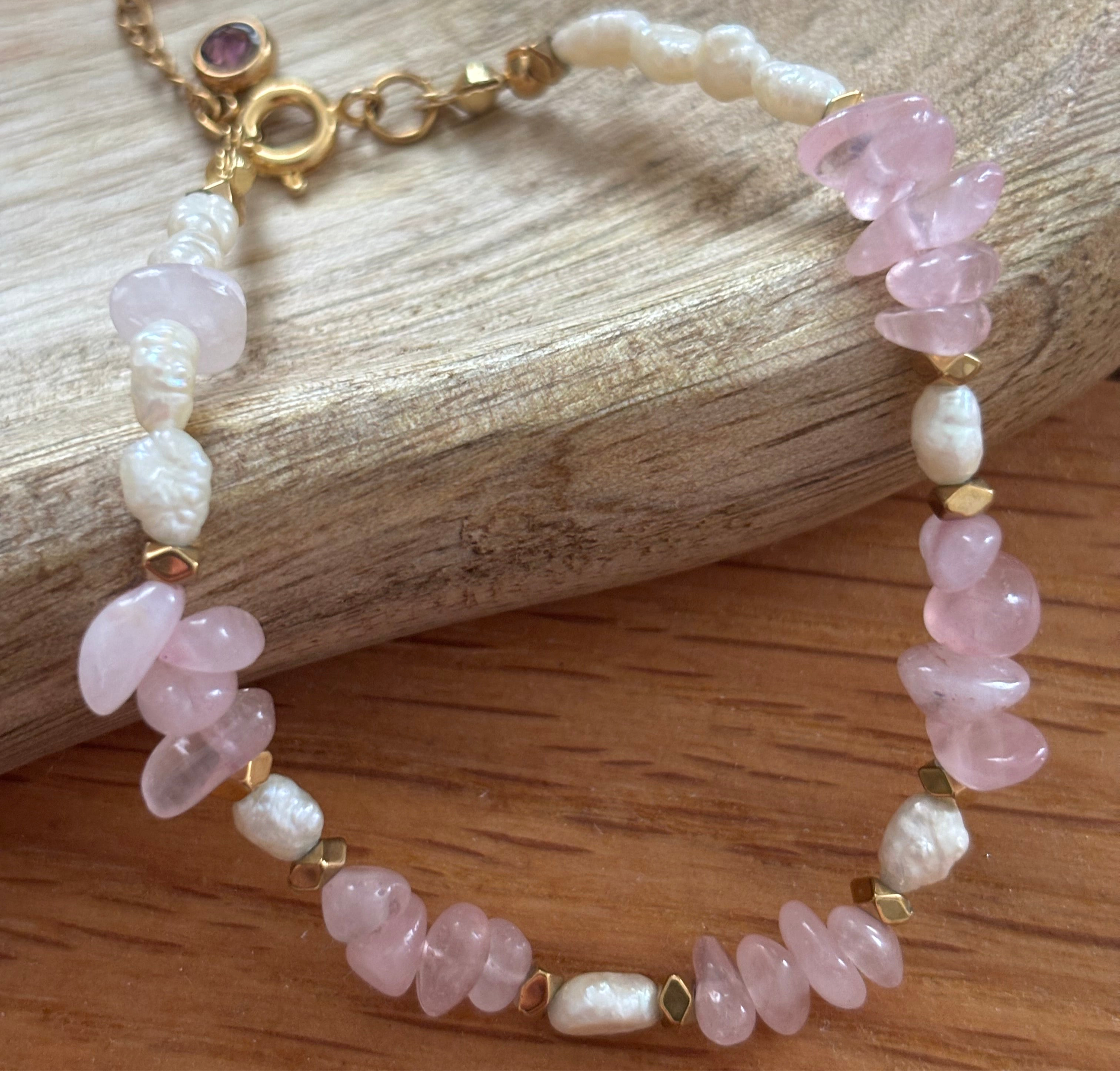 Bracelet Tinos - Perles naturelles et quartz rose