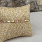 Bracelet Rosavéa – Perles de culture blanches & perles de verre roses