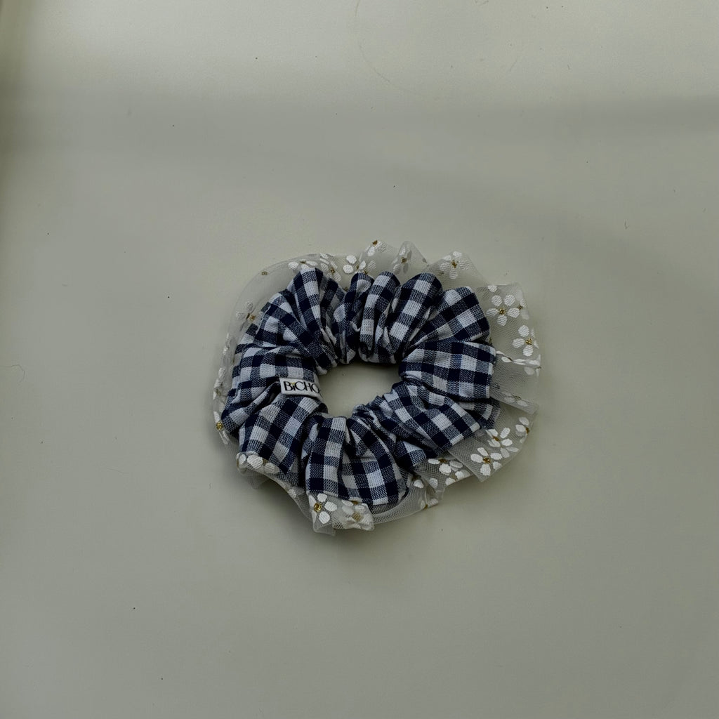 Chouchou cheveux imparfait vichy bleu et tulle - Colette