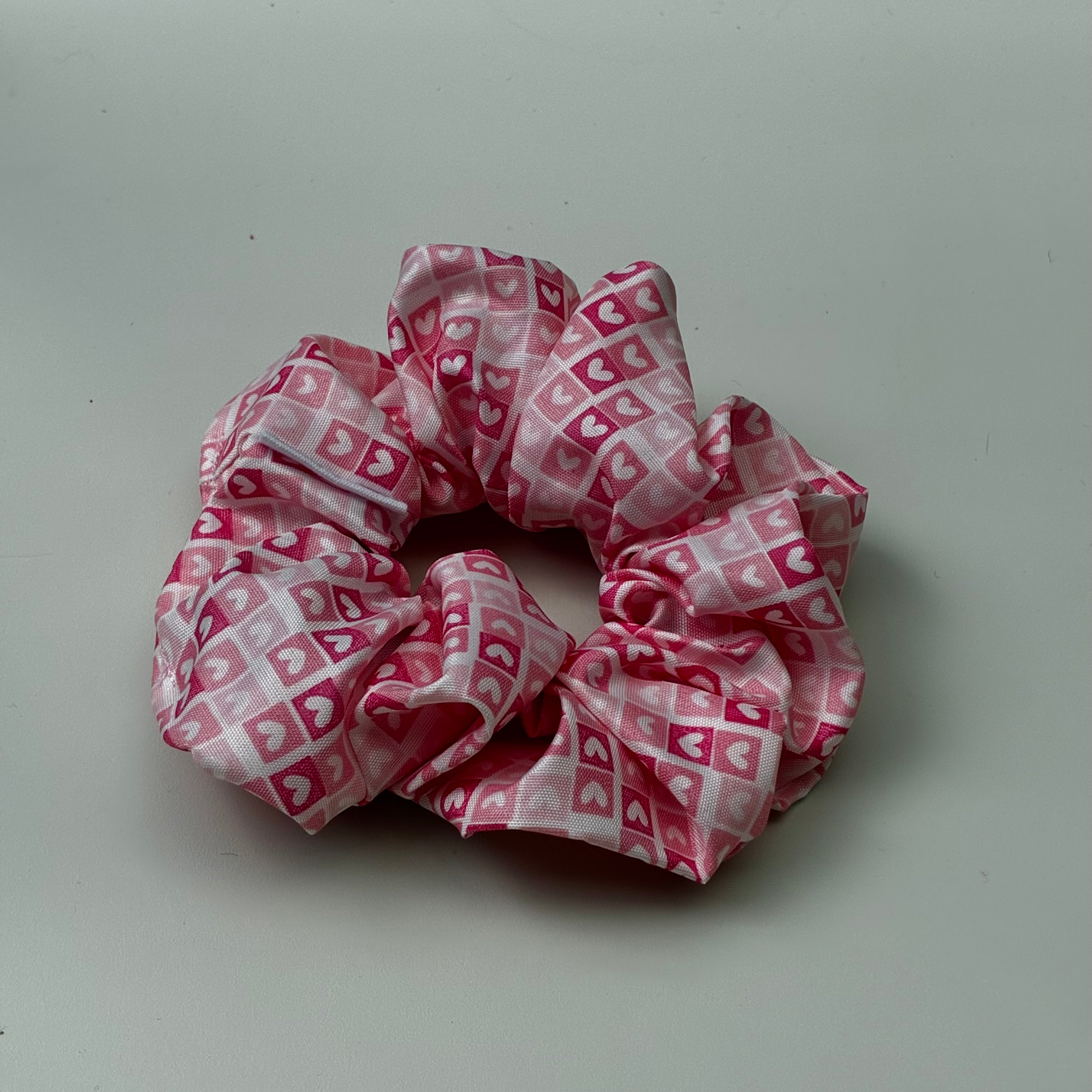 Chouchou cheveux fait main coeurs roses - Mélina