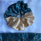 Chouchou en dentelle bleue et satin - Léona Bicolore