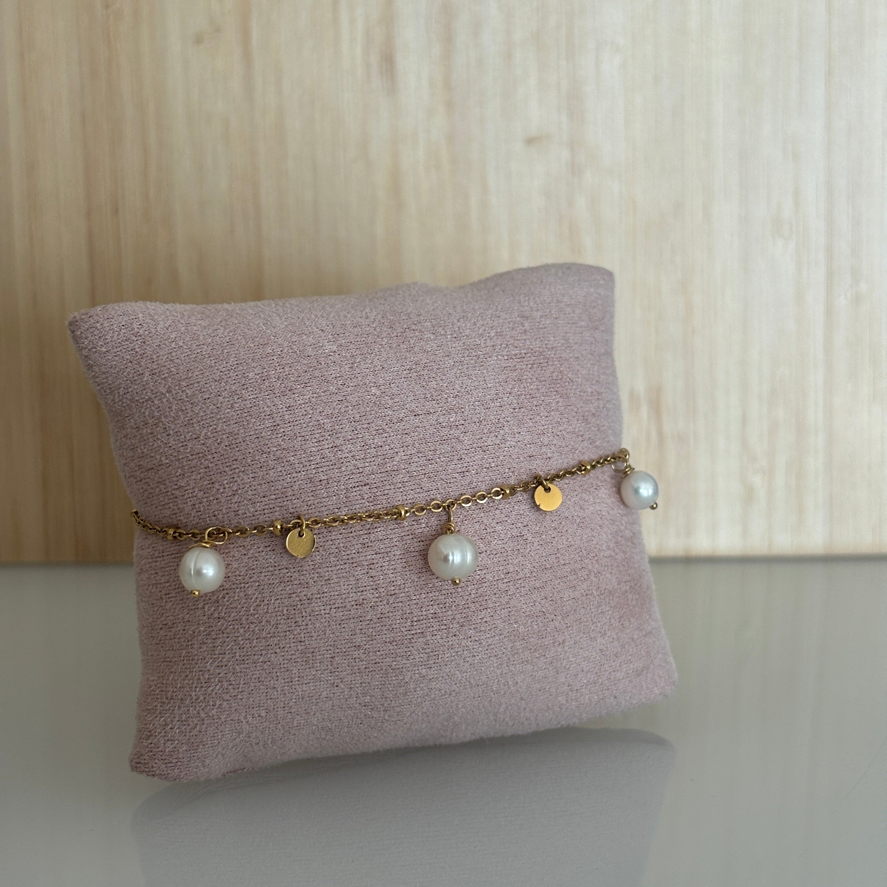 Bracelet Myra - Chaîne dorée & perles boules avec pampilles