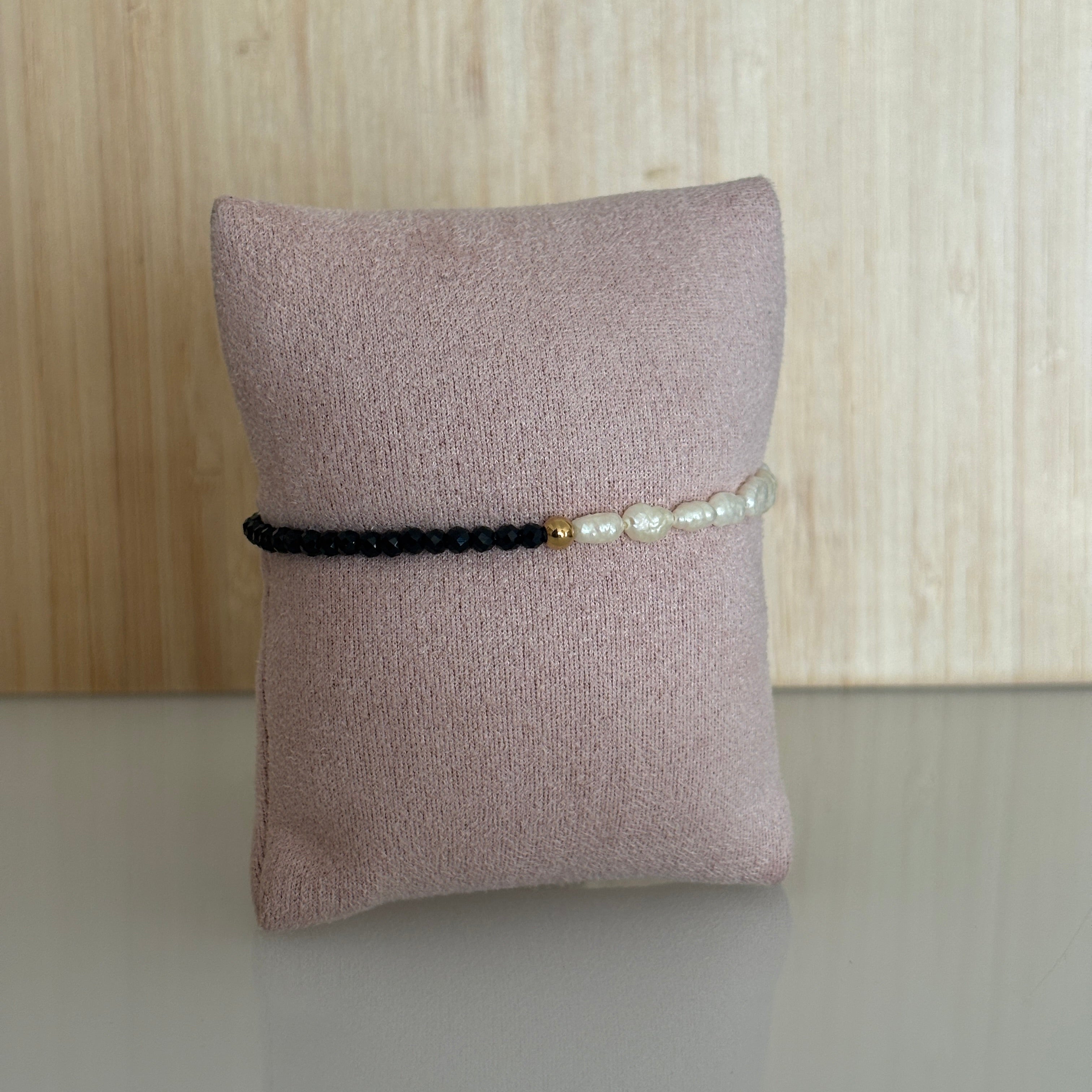 Bracelet Élastique Iceland - Perles de Culture Noires et Blanches