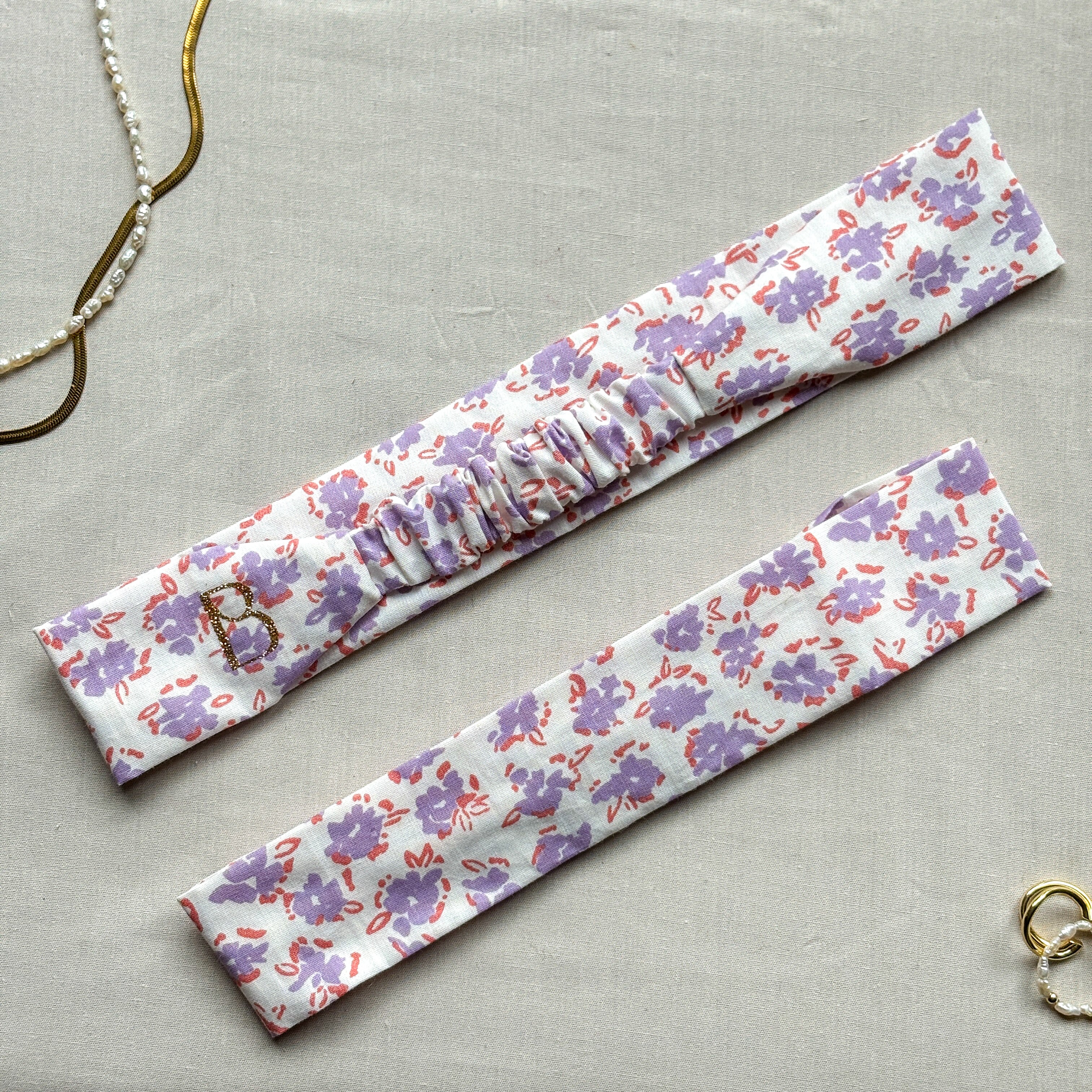 Bandeau Anaïs - Coton blanc fleurs violettes cousu main