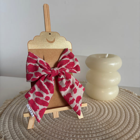 Barrette Nœud Alix – Motif léopard rose en mélange de matières