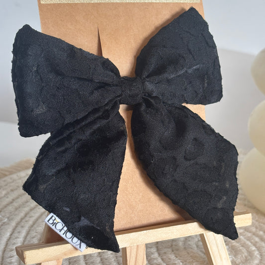 Barrette Nœud Ursula – Tissu noir léopard