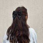 Barrette Satin Noir Lola