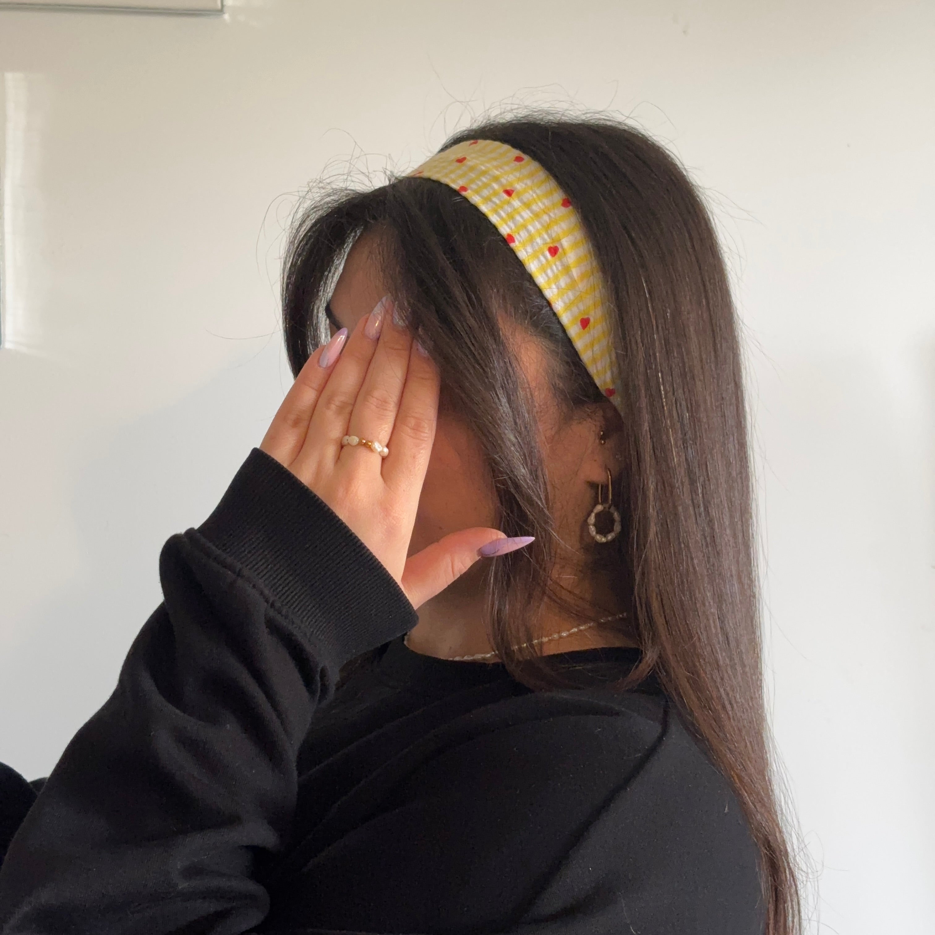 Bandeau Solea - Gaze rayée jaune cœurs rouges cousu main