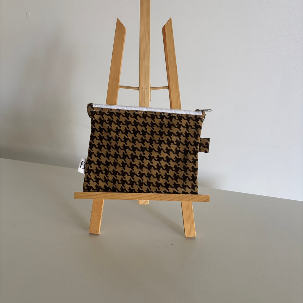Pochette zippée pied de poule marron & beige