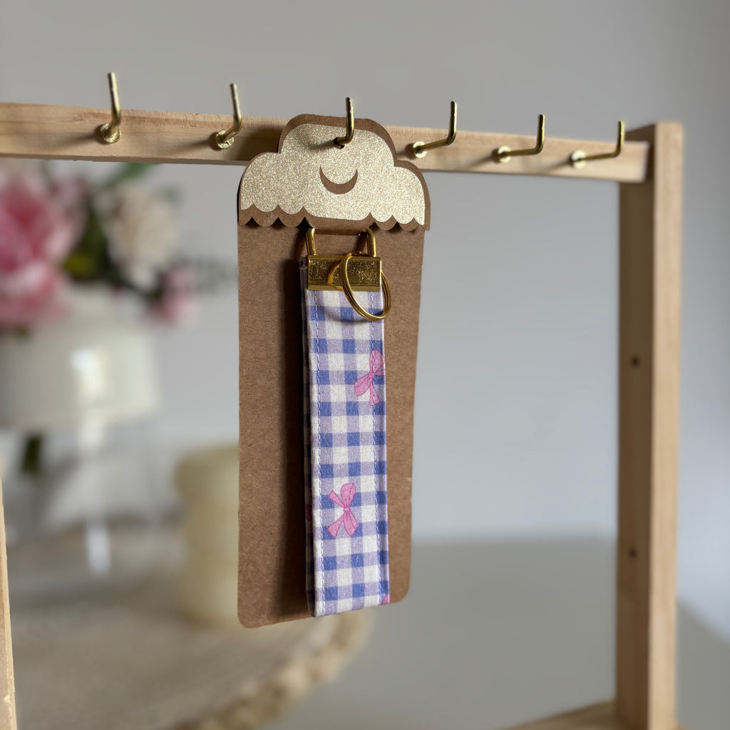 Porte-clés Violette - Motif vichy violet avec finitions dorées