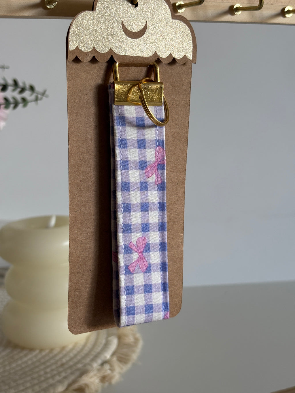 Porte-clés Violette - Motif vichy violet avec finitions dorées