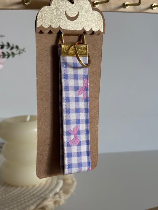Porte-clés Violette - Motif vichy violet avec finitions dorées