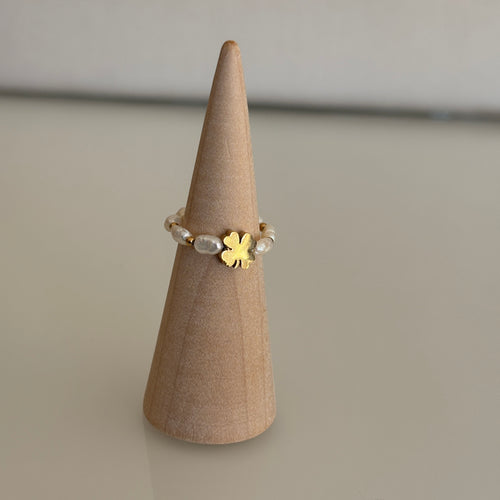 bague caye caulker perles dorees trefle artisanale