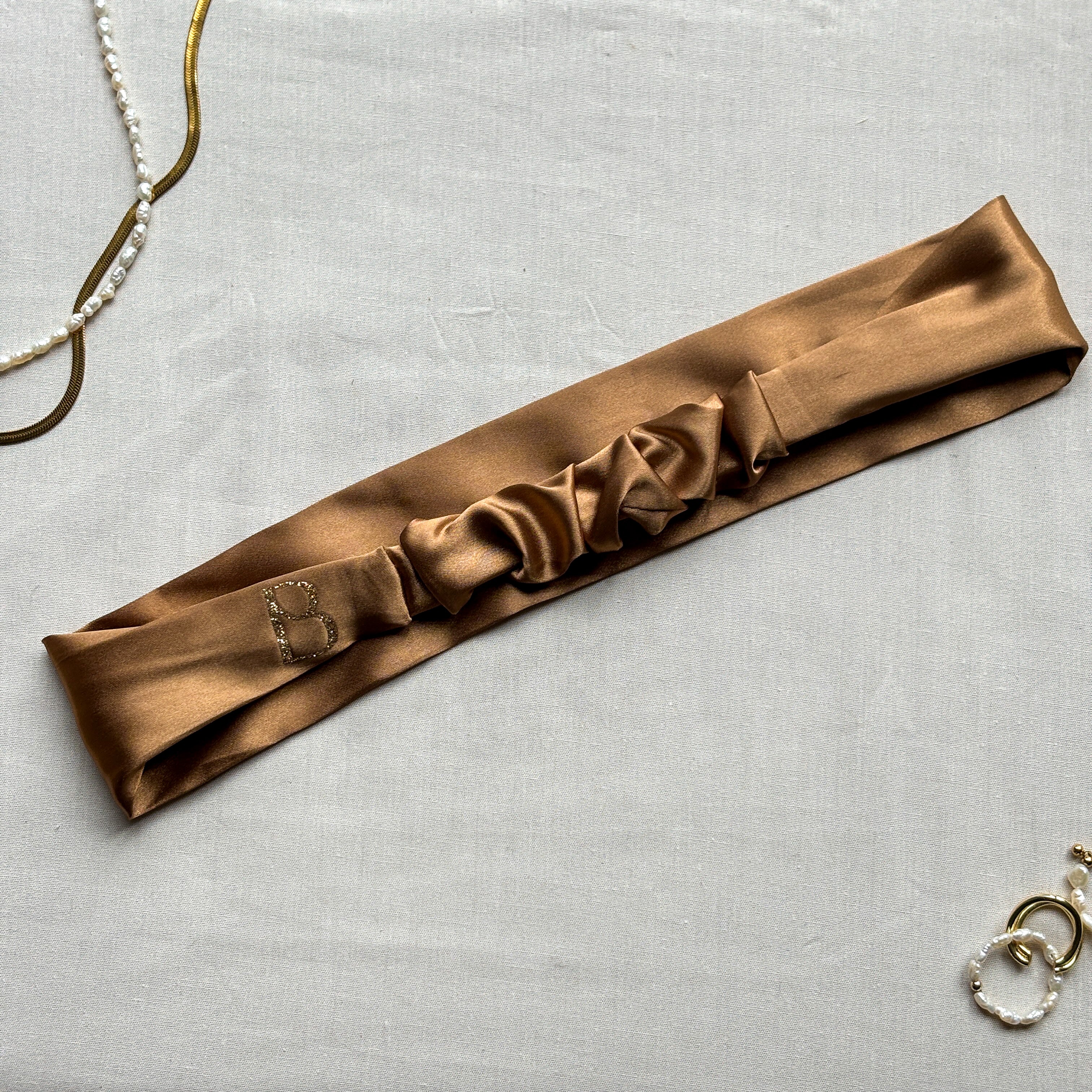 Bandeau Noélie en satin marron uni