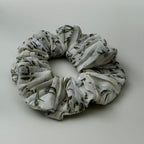 Chouchou cheveux fait main Alba – Mousseline blanche à fleurs - Alba