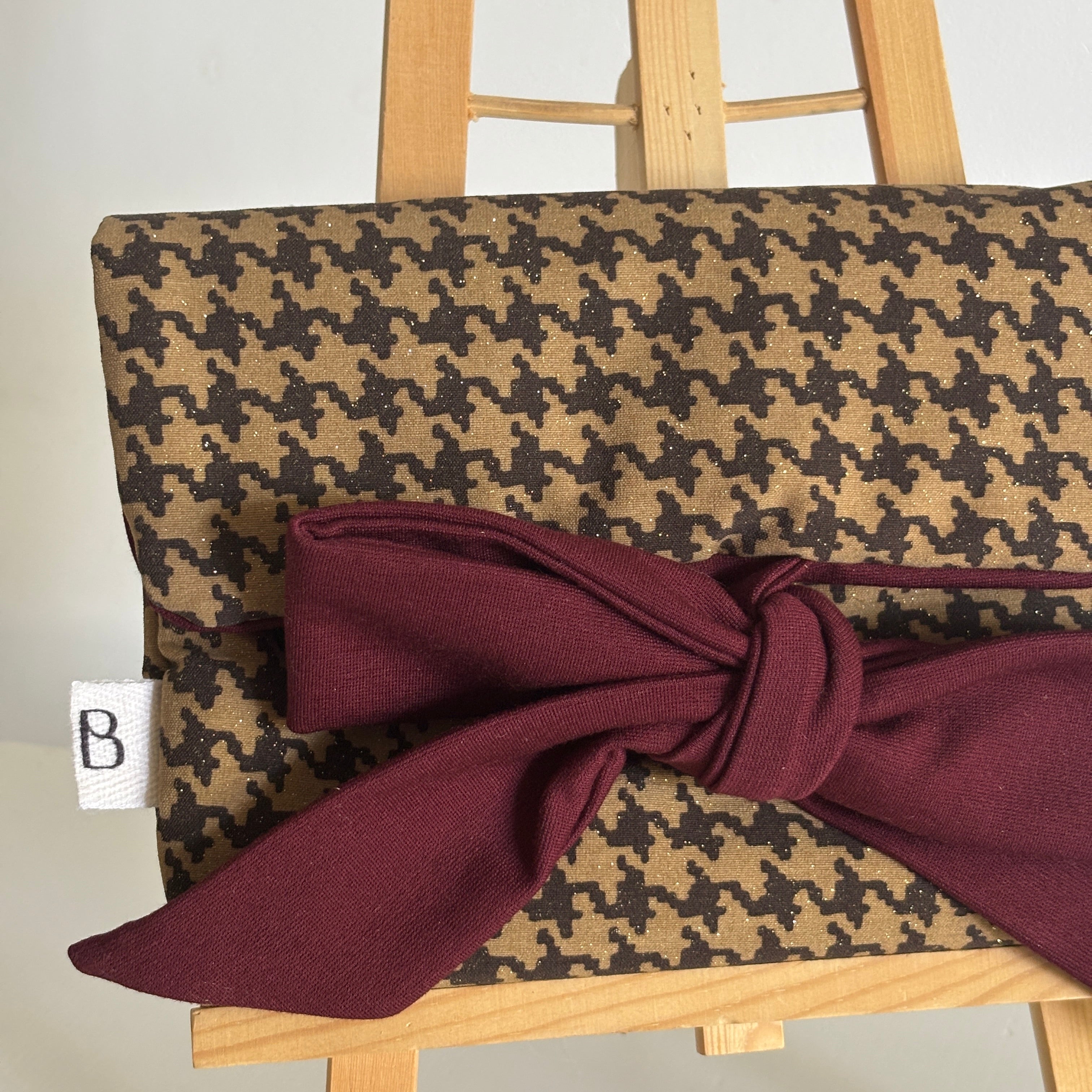 Pochette nouée pied de poule & bordeaux