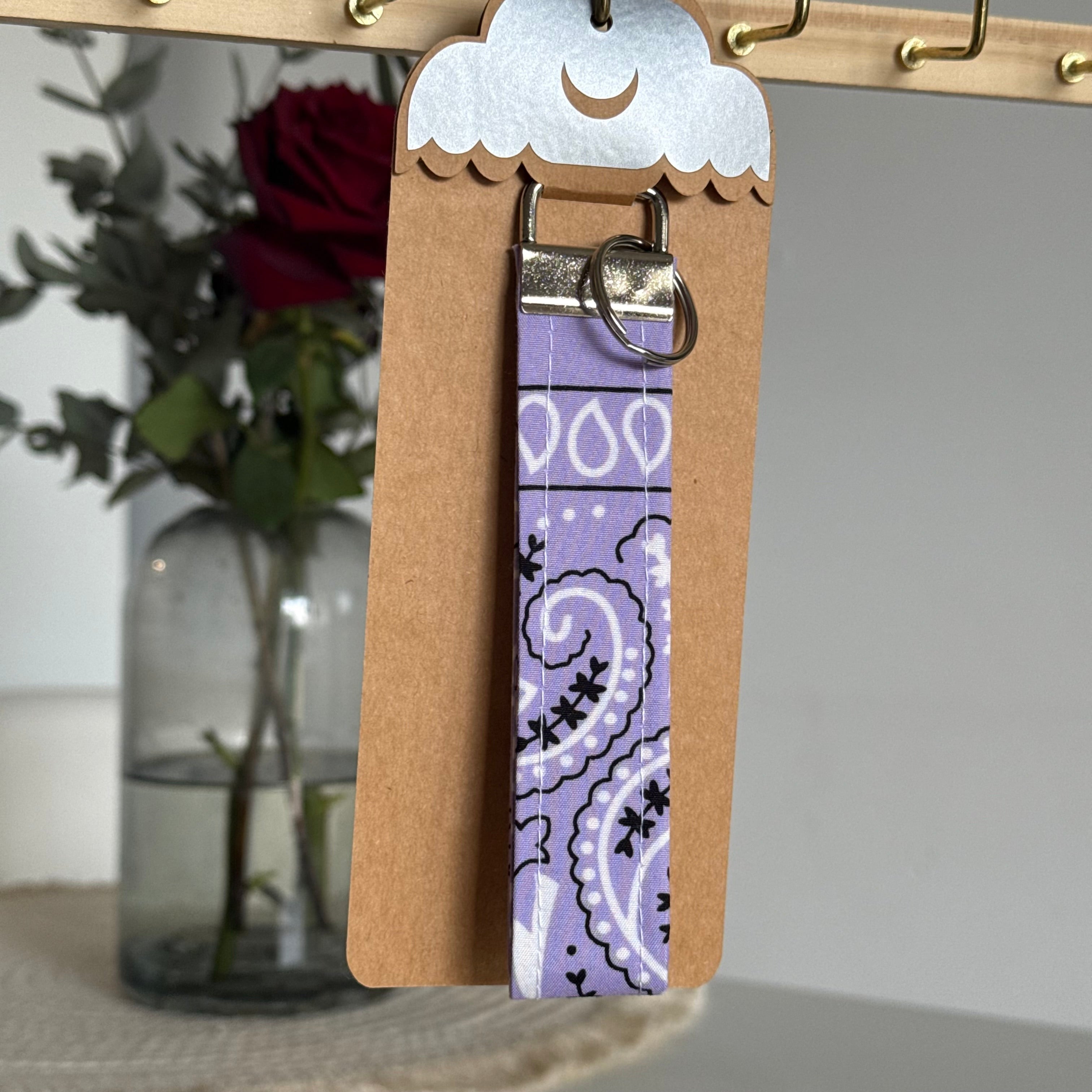 Porte-clés Bandana - Violet avec finitions argentées