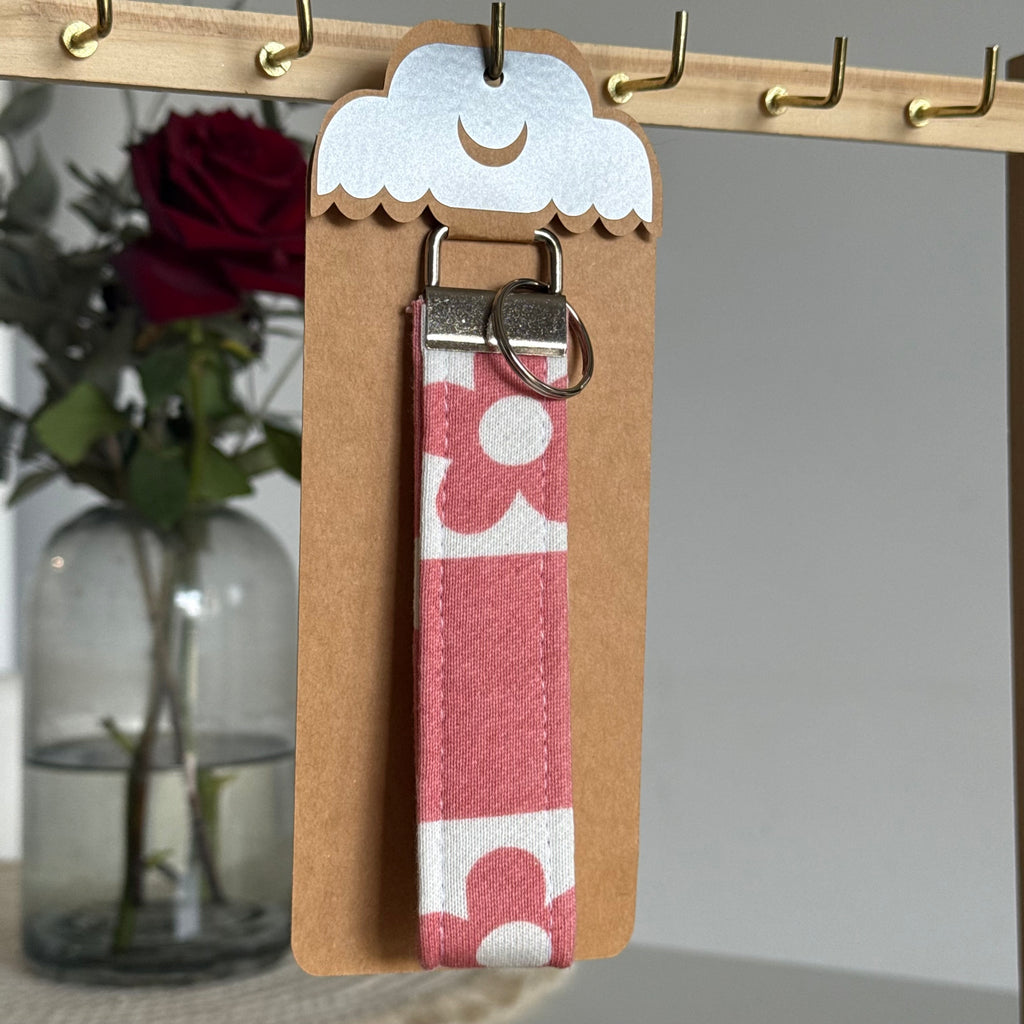 Porte-clés Calista - Fleurs rose et blanc avec finitions argentées