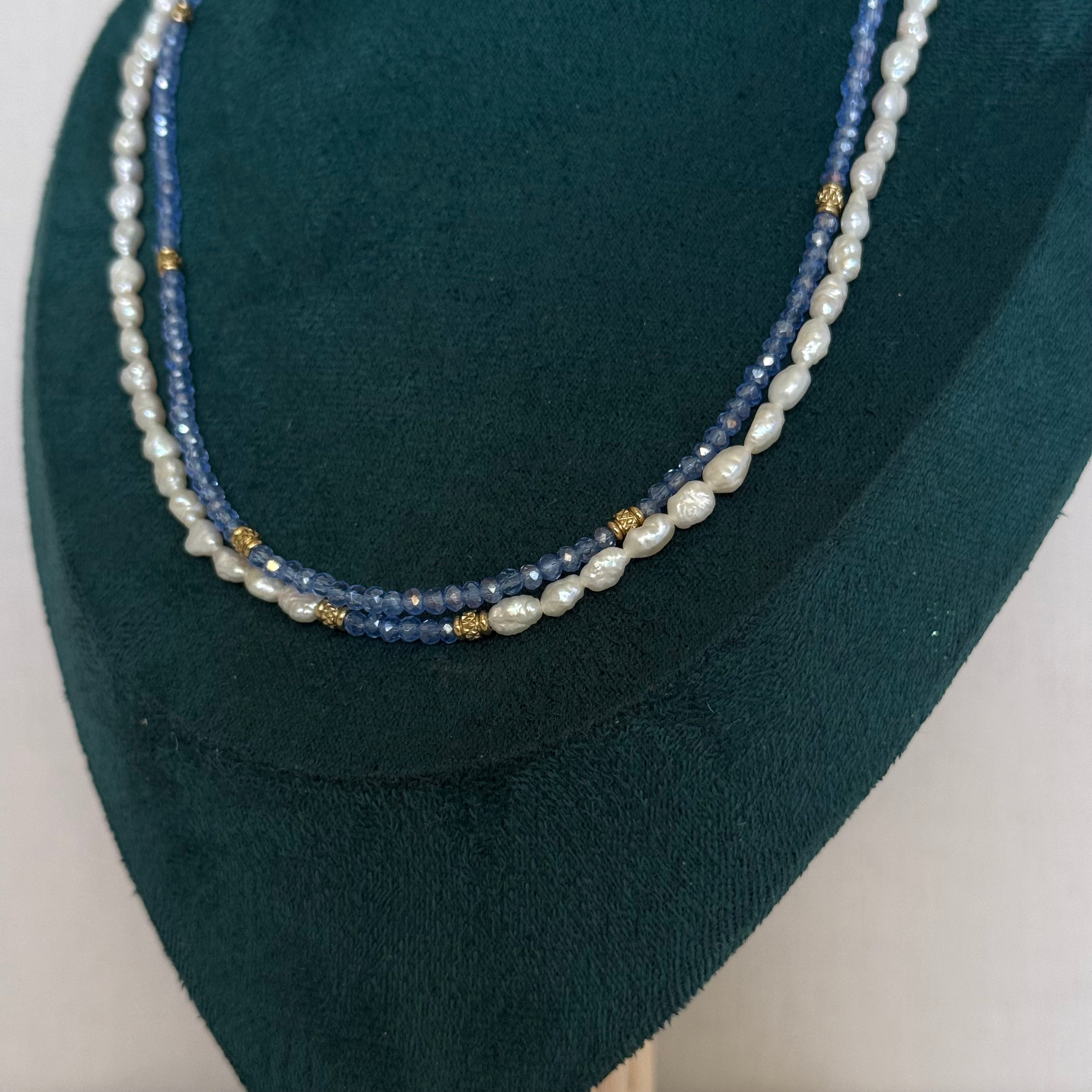 Collier Nerina – Double rang bleu et perles de culture