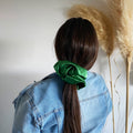 Chouchou en satin vert - Emma
